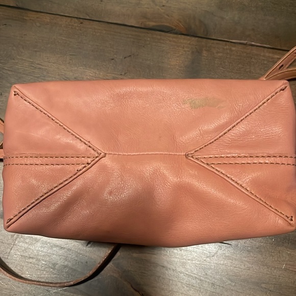 Madewell The Piazza Mini in the color Timber Beam. - Picture 5 of 7